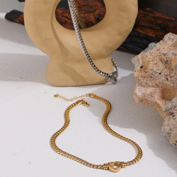 Valentine’s Day ❤️ Gold plated Chain Necklace - Picture 9 of 9